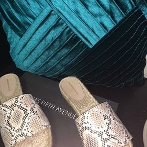 Saks fifth avenue espadrille slides